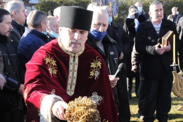 Sfințirea apei de Bobotează la Biserica „Sf. Gheorghe” din Bosanci