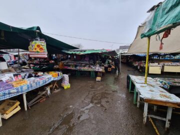 Pânza de păianjen din spatele Pieței Mari