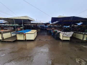 Pânza de păianjen din spatele Pieței Mari