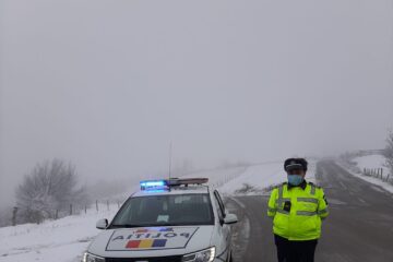 masini politie iarna1