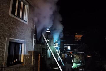 Pompierii din Vatra Dornei au avut de muncă mai bine de trei ore