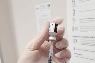 CFR, aeroportul și presa din Suceava - cele mai mari procente de înscriși la vaccinarea anti-Covid