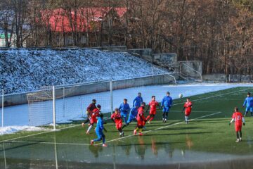 Bucovina Rădauti a întâlnit LPS Suceava în primul amical al iernii. Foto Cristian Plosceac