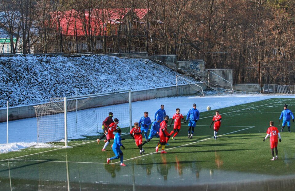 Bucovina Rădauti a întâlnit LPS Suceava în primul amical al iernii. Foto Cristian Plosceac Bucovina Rădauti a întâlnit LPS Suceava în primul amical al iernii. Foto Cristian Plosceac
