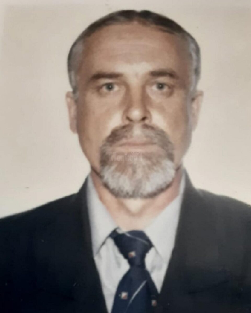 Dragoș Dolenciuc Dragoș Dolenciuc