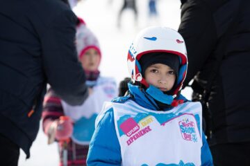 Ziua Mondială a Zăpezii, sărbătorită pe schiuri la Vatra Dornei. Foto: Ema Motrescu