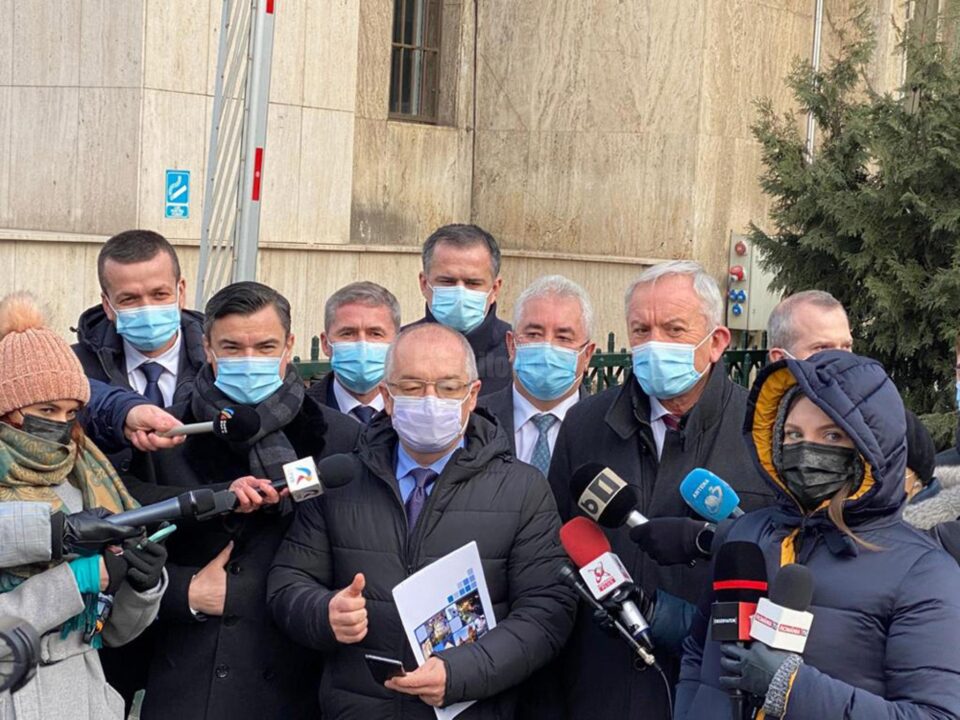 Primarul Ion Lungu, în discuții cu reprezentanții Guvernului, cu numeroase probleme ale Sucevei