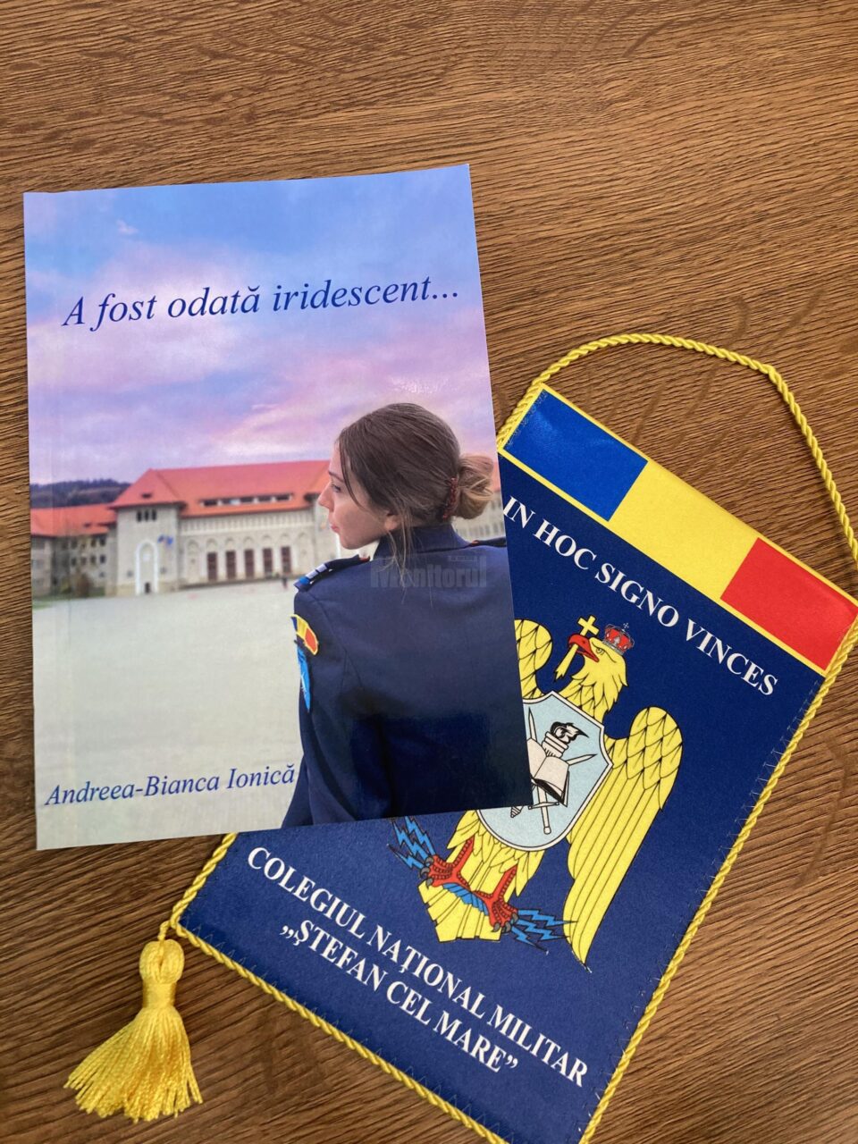 Volumul „A fost odată iridescent...”, de eleva Andreea-Bianca Ionică