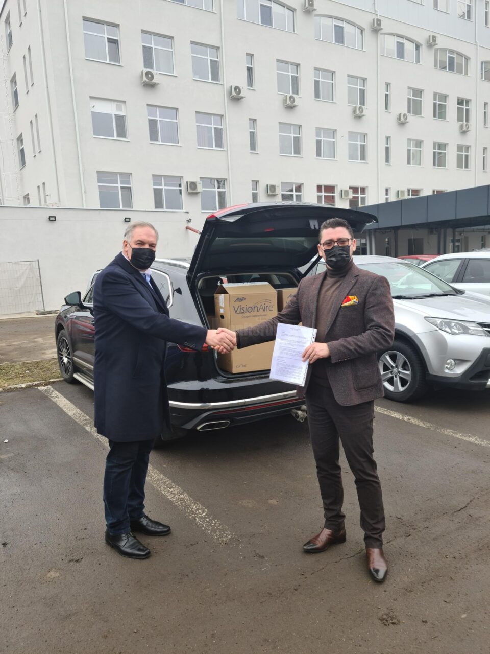 Trei concentratoare de oxigen au fost donate Spitalului Municipal Rădăuți