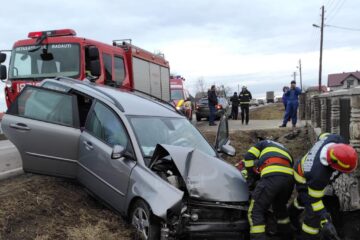 Un bărbat și un copil, răniți într-un accident la Milișăuți