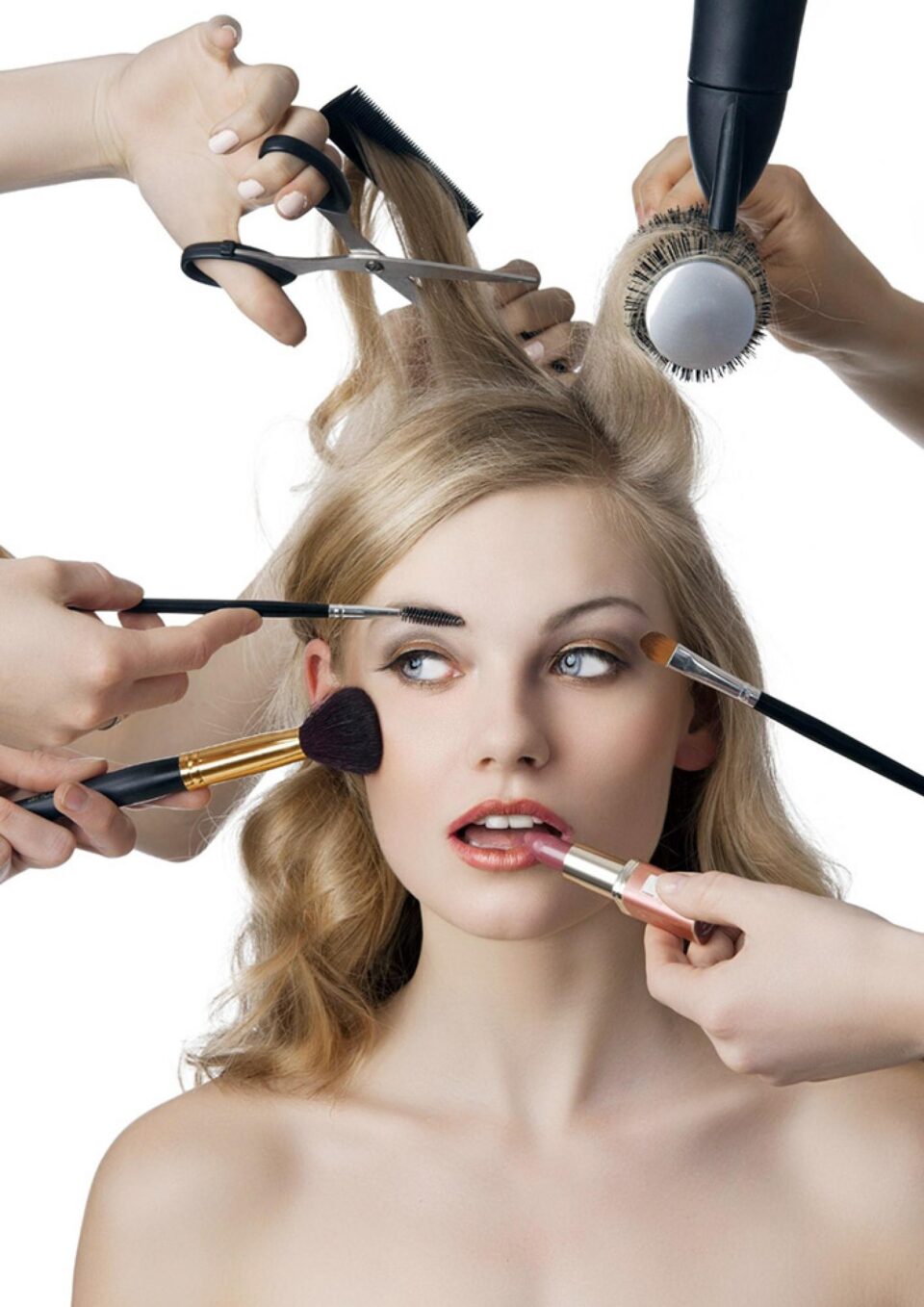 Saloanele de coafură și înfrumusețare sunt obligate să solicite certificarea conformității cu normele de igienă și sănătate publică, la DSP