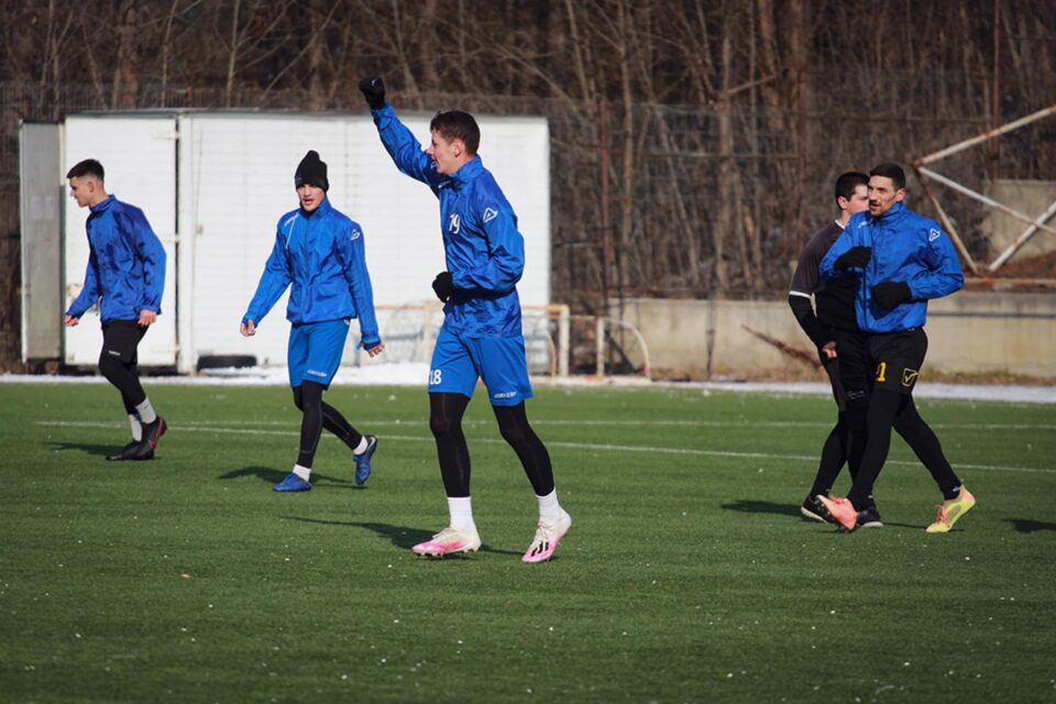 Fotbaliștii rădăuțeni vor disputa nu mai puțin de 13 meciuri amicale în intersezon Fotbaliștii rădăuțeni vor disputa nu mai puțin de 13 meciuri amicale în intersezon