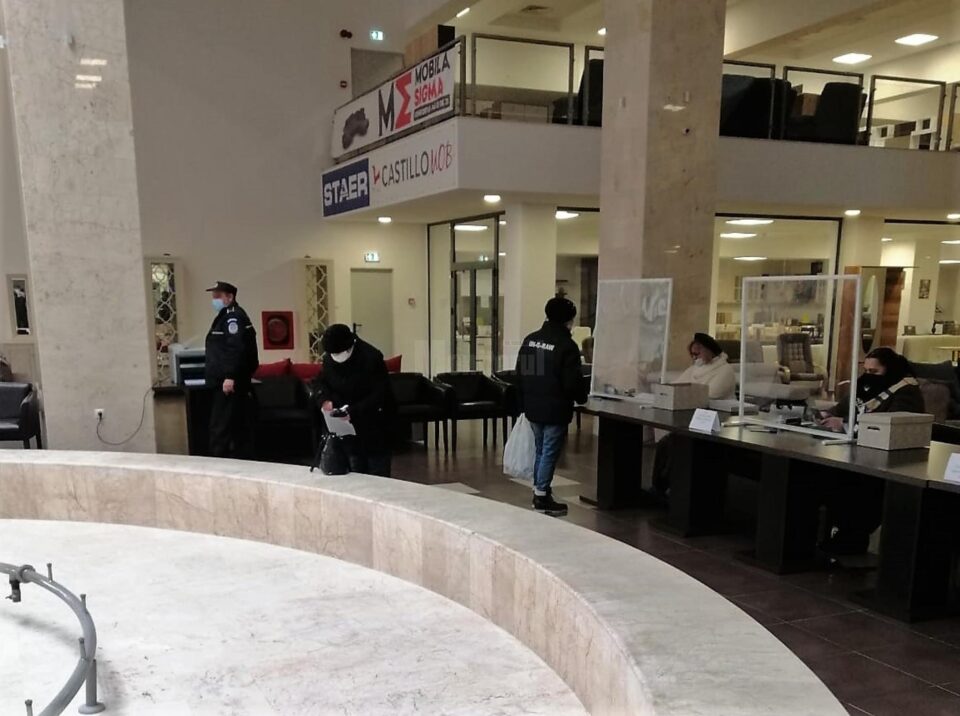 Distribuirea pachetelor cu produse de igienă personală a început în municipiul Suceava