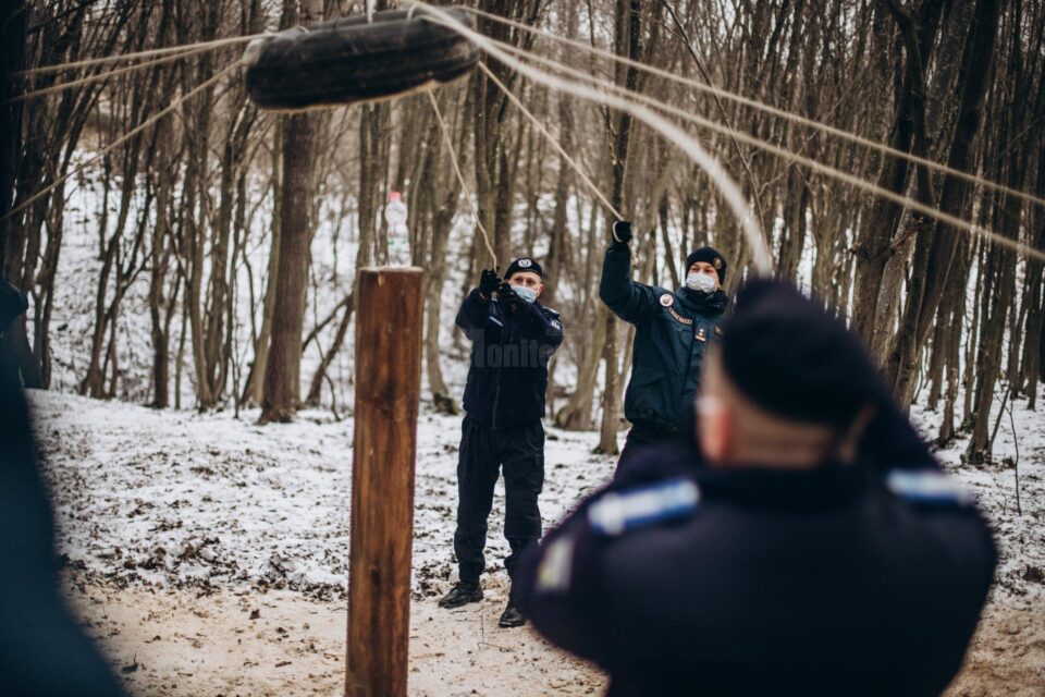 Ofițeri de la Jandarmeria Suceava, în schimb de experiență în Ucraina