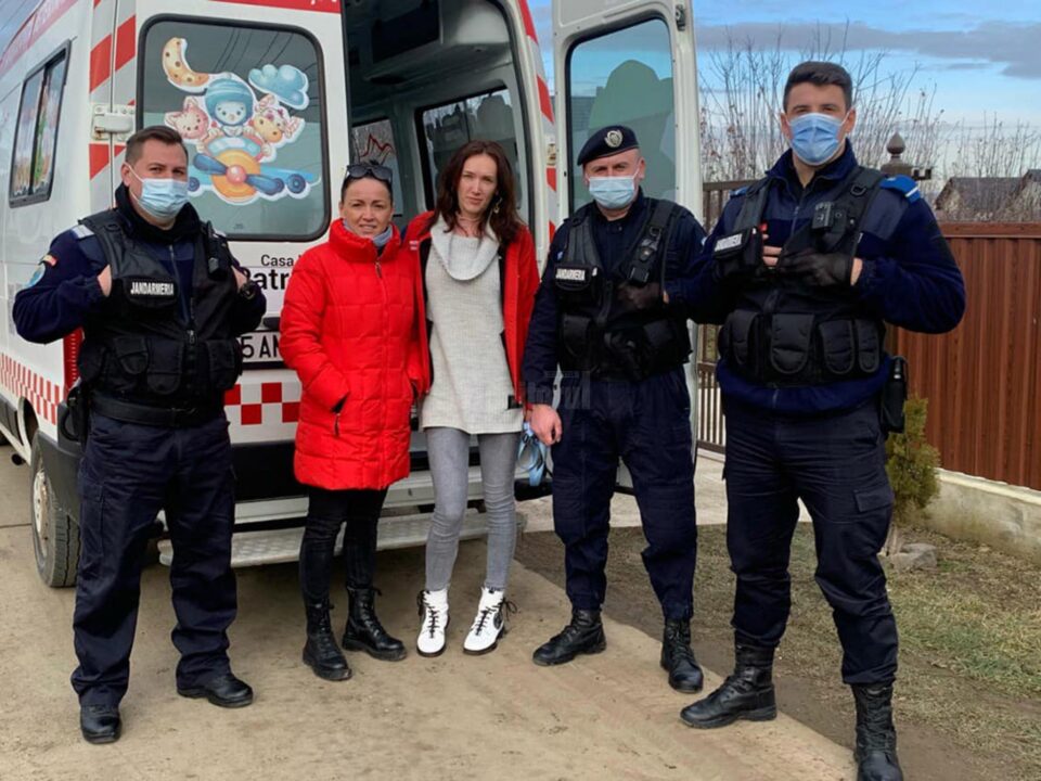 Un câine din Suceava a continuat să păzească o casă chiar și la trei ani după ce i-au murit stăpânii
