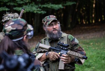 Am jucat airsoft în pădure la Ipotești