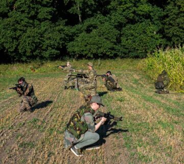 Am jucat airsoft în pădure la Ipotești