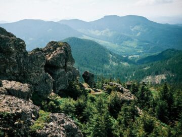 Spre Rezervația “12 Apostoli”. Noi, tot 12, adulți și copii