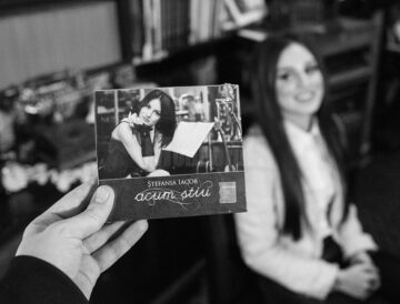 Ștefania, de la concerte folk prin toată România, la stewardesă în Anglia
