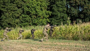 Am jucat airsoft în pădure la Ipotești