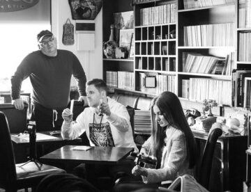 Ștefania, de la concerte folk prin toată România, la stewardesă în Anglia