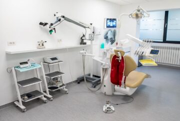 Mi-am pus dentistul pe scaun, în locul meu, și l-am chinuit cu 100 de întrebări
