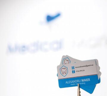 Mi-am pus dentistul pe scaun, în locul meu, și l-am chinuit cu 100 de întrebări