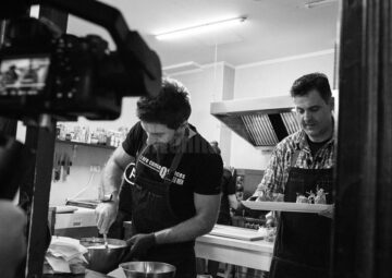 Din redacție, la restaurant. Ajutor de bucătar la LOVEGAN