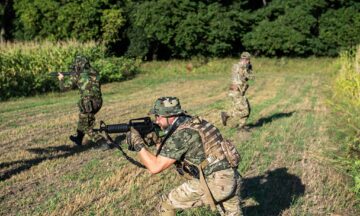 Am jucat airsoft în pădure la Ipotești
