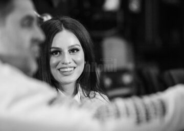 Ștefania, de la concerte folk prin toată România, la stewardesă în Anglia
