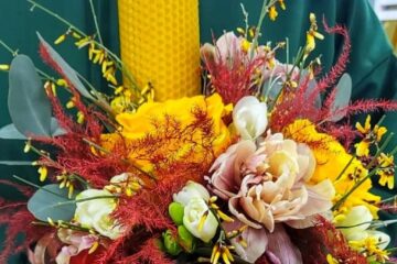 Aranjamente unice, „flori pentru suflet”, ofertă bogată pentru 8 Martie, toate la Queen Concept Flowers