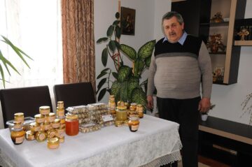 Ion Buzduga spune că a produs crema în primul rând pentru a ajuta oamenii, iar banii sunt pe locul II