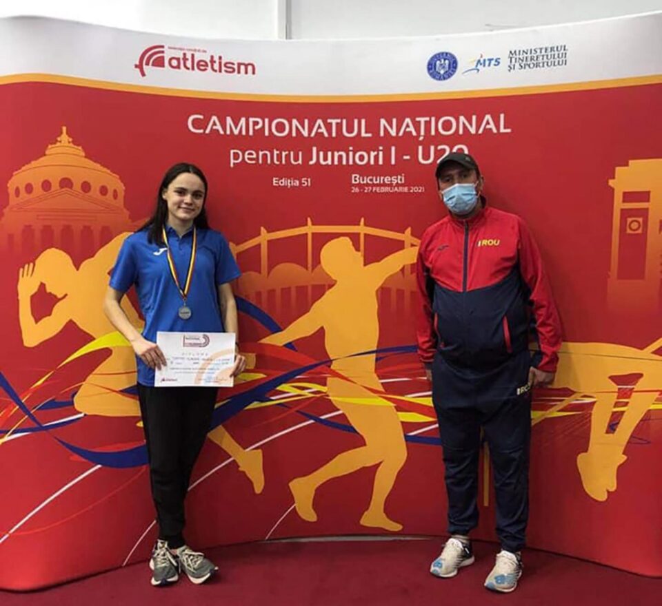 Claudia Costiuc, alături de antrenorul Cristian Prâsneac