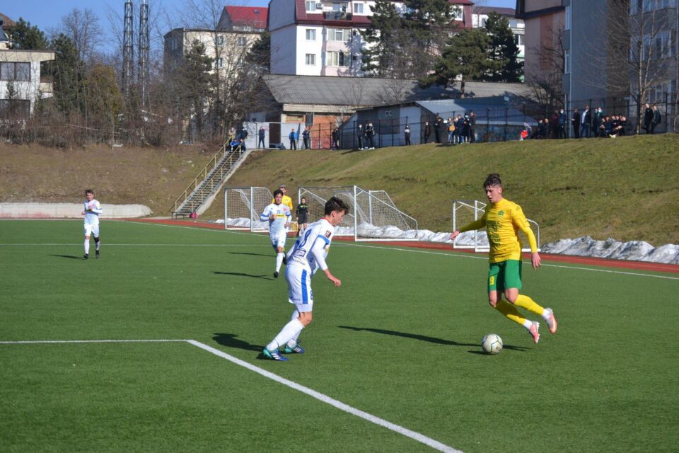 Atacantul Robert Martin a punctat de 3 ori pentru Foresta în disputa cu FC Botoșani U19 Atacantul Robert Martin a punctat de 3 ori pentru Foresta în disputa cu FC Botoșani U19