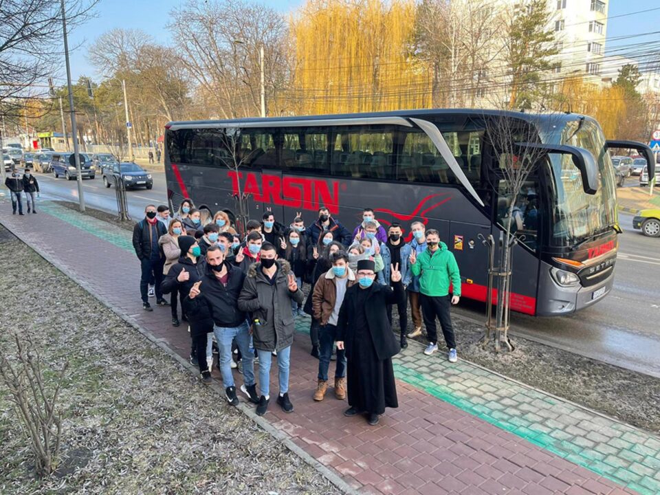 35 de elevi și profesori de la Liceul „Lațcu Vodă” din Siret au donat sânge la Centrul de Transfuzie Suceava