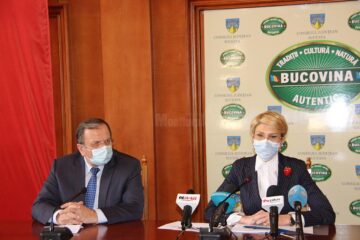 Președintele Consiliului Județean Suceava, Gheorghe Flutur, și ministrului Muncii și Protecției Sociale, Raluca Turcan