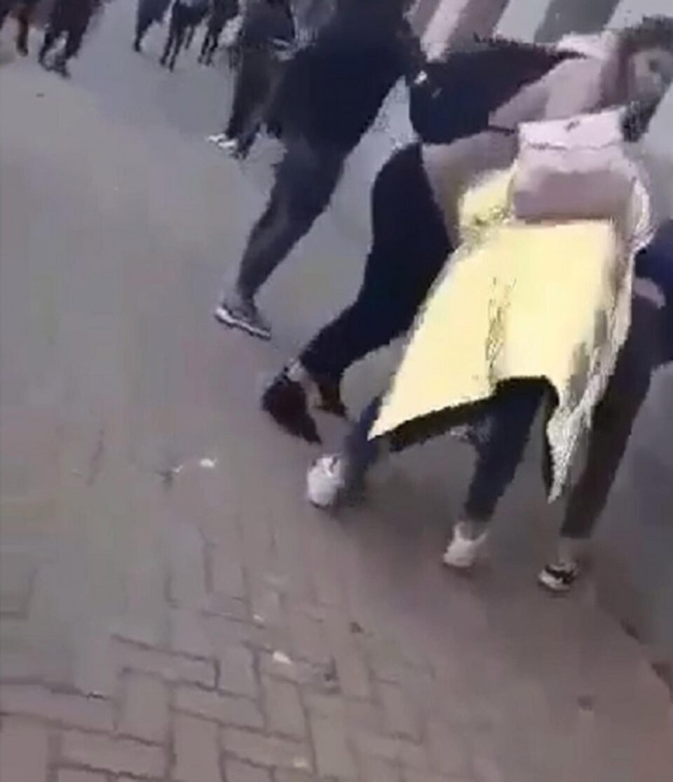 Bătaia dintre fete