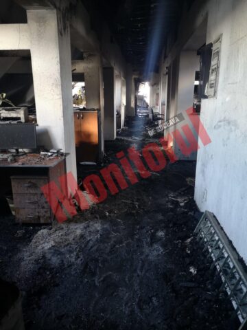 Imagini apocaliptice din interiorul Prefecturii Suceava după incendiul de sâmbătă