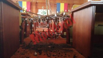 Imagini apocaliptice din interiorul Prefecturii Suceava după incendiul de sâmbătă