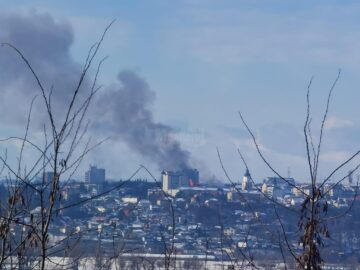 Incendiul poate fi văzut de departe
