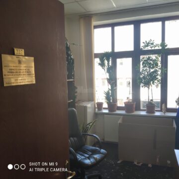Imagini cu dezastrul din interiorul Palatului Administrativ
