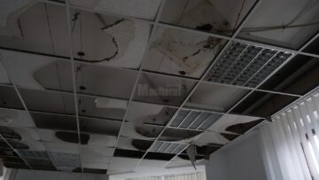 Imagini cu dezastrul din interiorul Palatului Administrativ