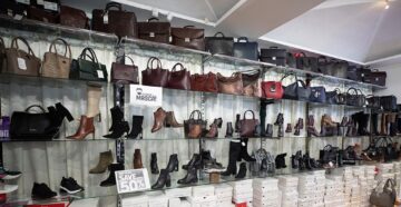 În magazinele „La Strada” găsiți toate produsele din colecția toamnă-iarnă la jumătate de preț. Foto Ema Motrescu