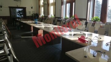 Imagini apocaliptice din interiorul Prefecturii Suceava după incendiul de sâmbătă