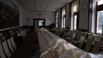 Imagini cu dezastrul din Palatul Administrativ Suceava. Întrebare cheie în anchetă: De ce nu au pornit senzorii de incendiu?