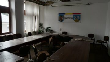 Imagini cu dezastrul din Palatul Administrativ Suceava. Întrebare cheie în anchetă: De ce nu au pornit senzorii de incendiu?