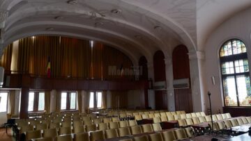 Imagini cu dezastrul din Palatul Administrativ Suceava. Întrebare cheie în anchetă: De ce nu au pornit senzorii de incendiu?
