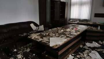 Imagini cu dezastrul din Palatul Administrativ Suceava. Întrebare cheie în anchetă: De ce nu au pornit senzorii de incendiu?