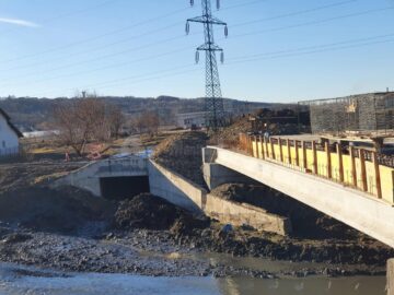 14 proiecte de investiții ale Primăriei Suceava sunt în plină desfășurare, chiar de bugetul pe anul în curs este încă la stadiul de proiect 3