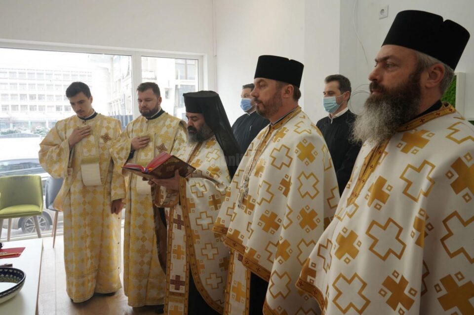Centrul de Pelerinaje și Turism al Arhiepiscopiei Sucevei și Rădăuților, sfințit de un sobor de preoți și diaconi